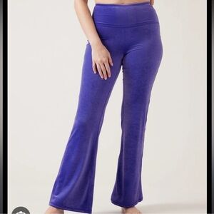 Athleta Elation Velvet Flare Pant Purple 468081 Size Medium NWOT